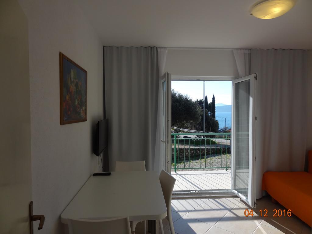 Holiday House Zorra Zivogosce Exterior photo